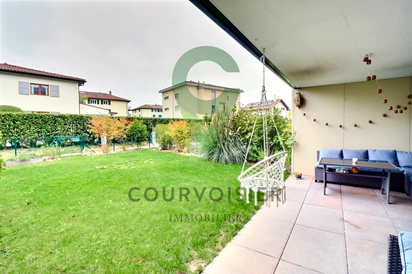 Beautiful 2.5-room apartment with terrace and private garden - Photo 5 of 10