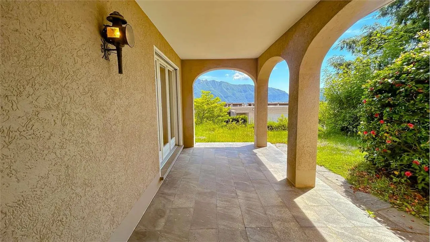 VILLA PANORAMICA A CARONA CON VISTA LAGO E PRIVACY - Foto 13 di 13
