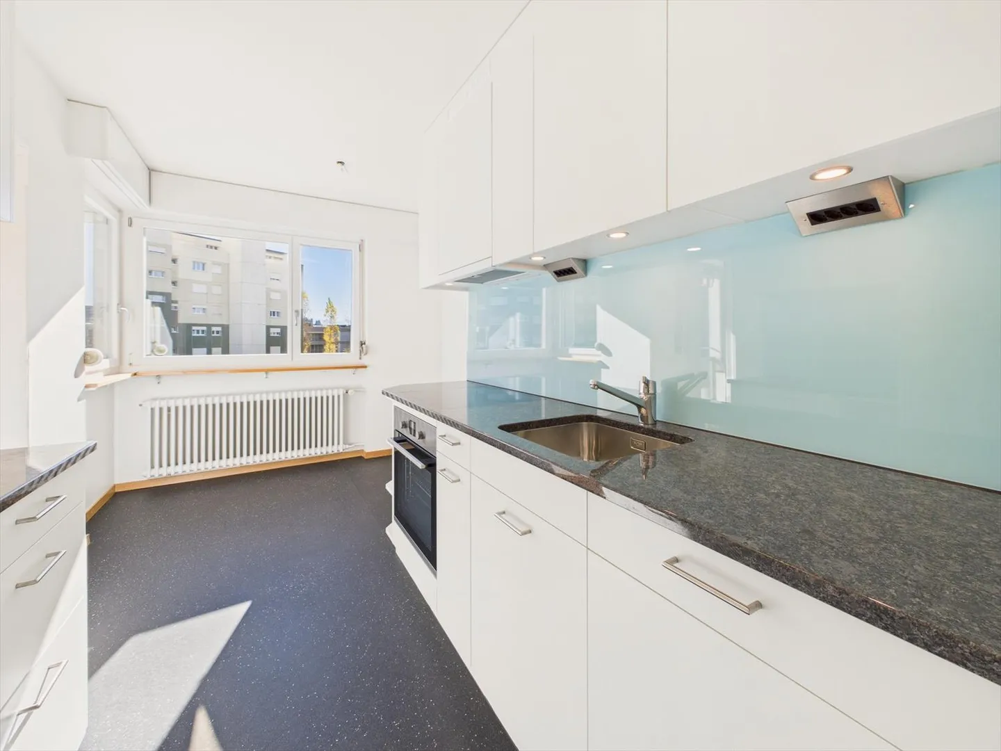 Spacious and bright 3.5-room apartment for rent in Zollikofen BE - Photo 4 of 13