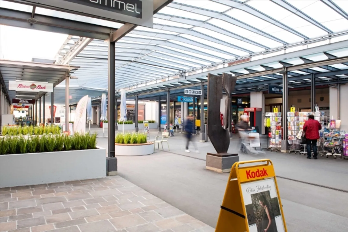 Living in the Mühlefeld Shopping Center - Photo 1 of 1