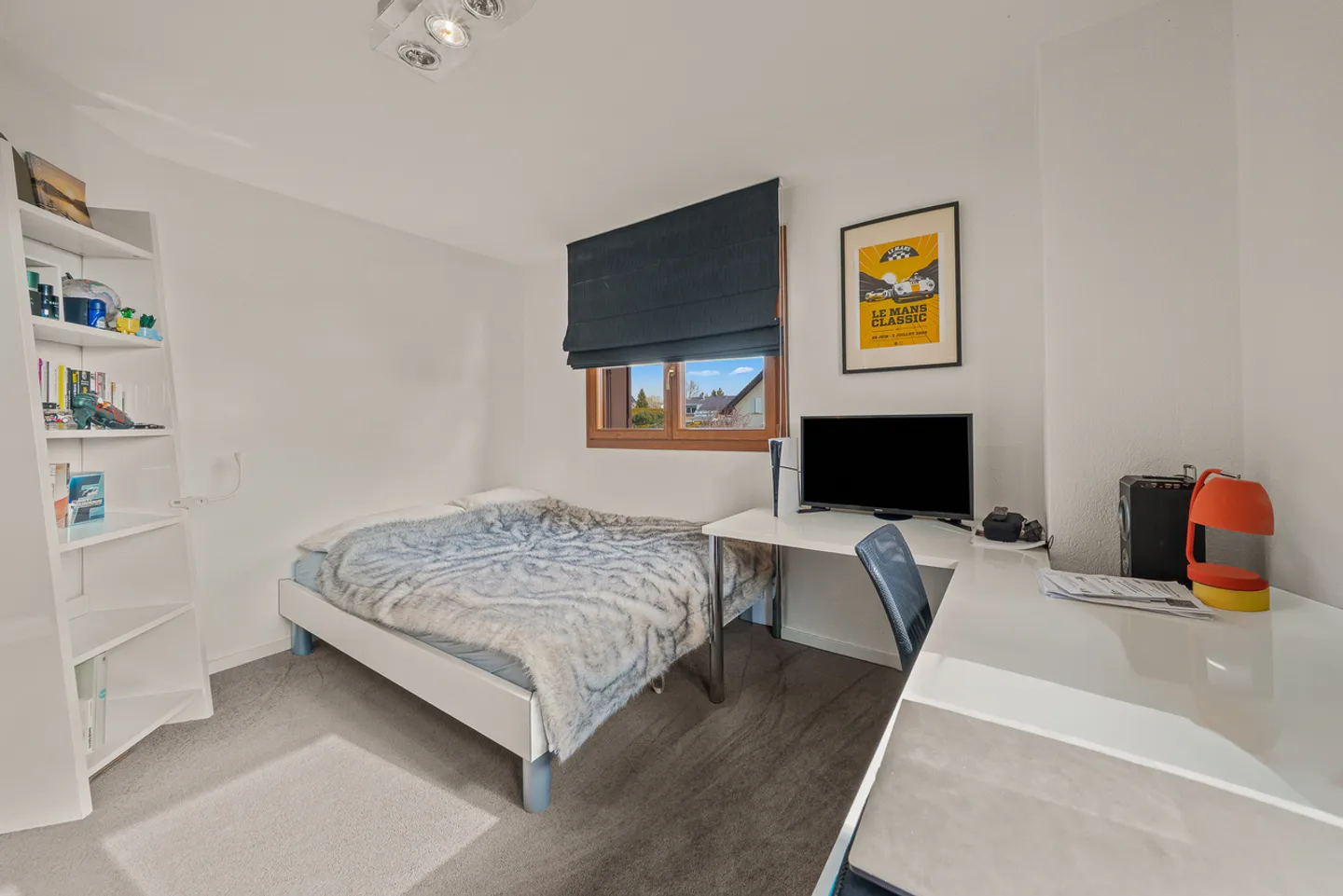 Elegant townhouse with garage in a quiet environment - Photo 8 of 13