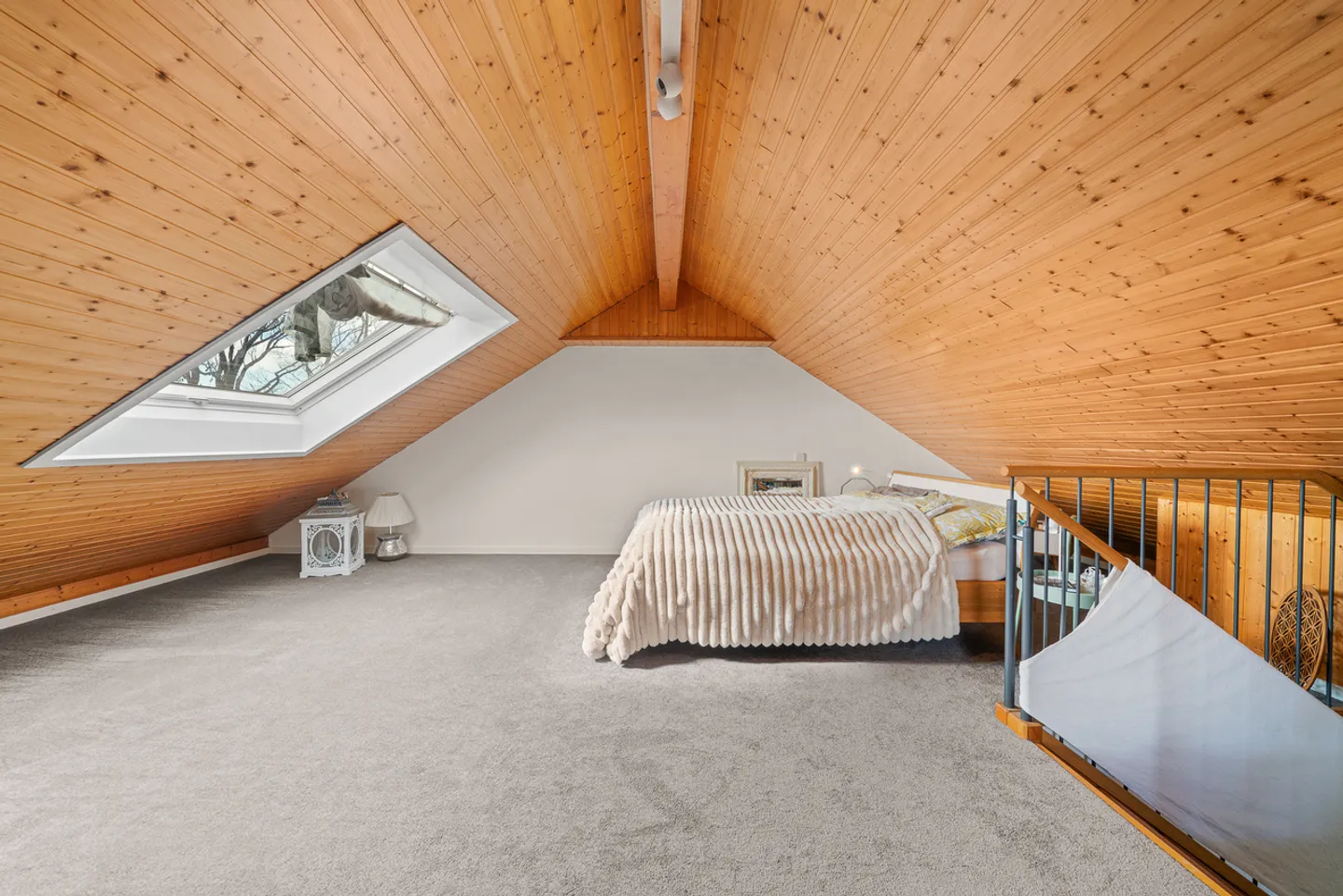 Elegant townhouse with garage in a quiet environment - Photo 6 of 13