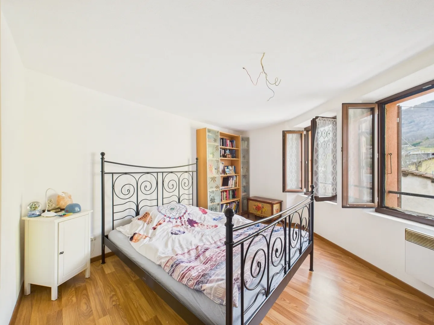Geräumiges und helles freistehendes Reihenhaus mit 5 Zimmern in Novaggio - Foto 5 von 11
