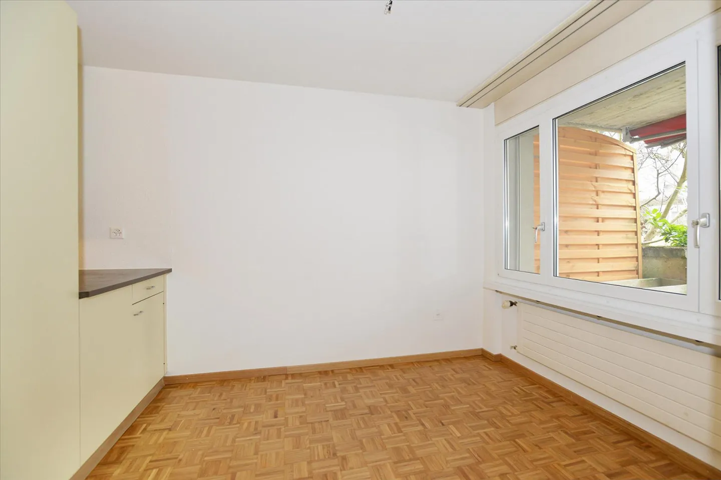 Appartement spacieux avec jardin - Photo 2 sur 8