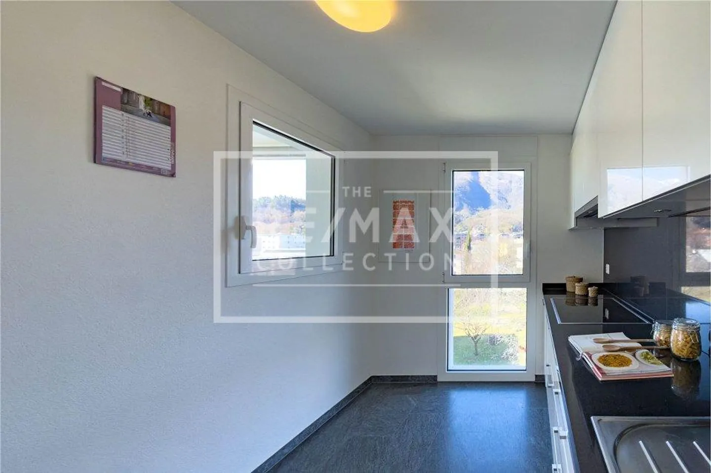 Duplex penthouse with 5 rooms - Photo 7 of 13