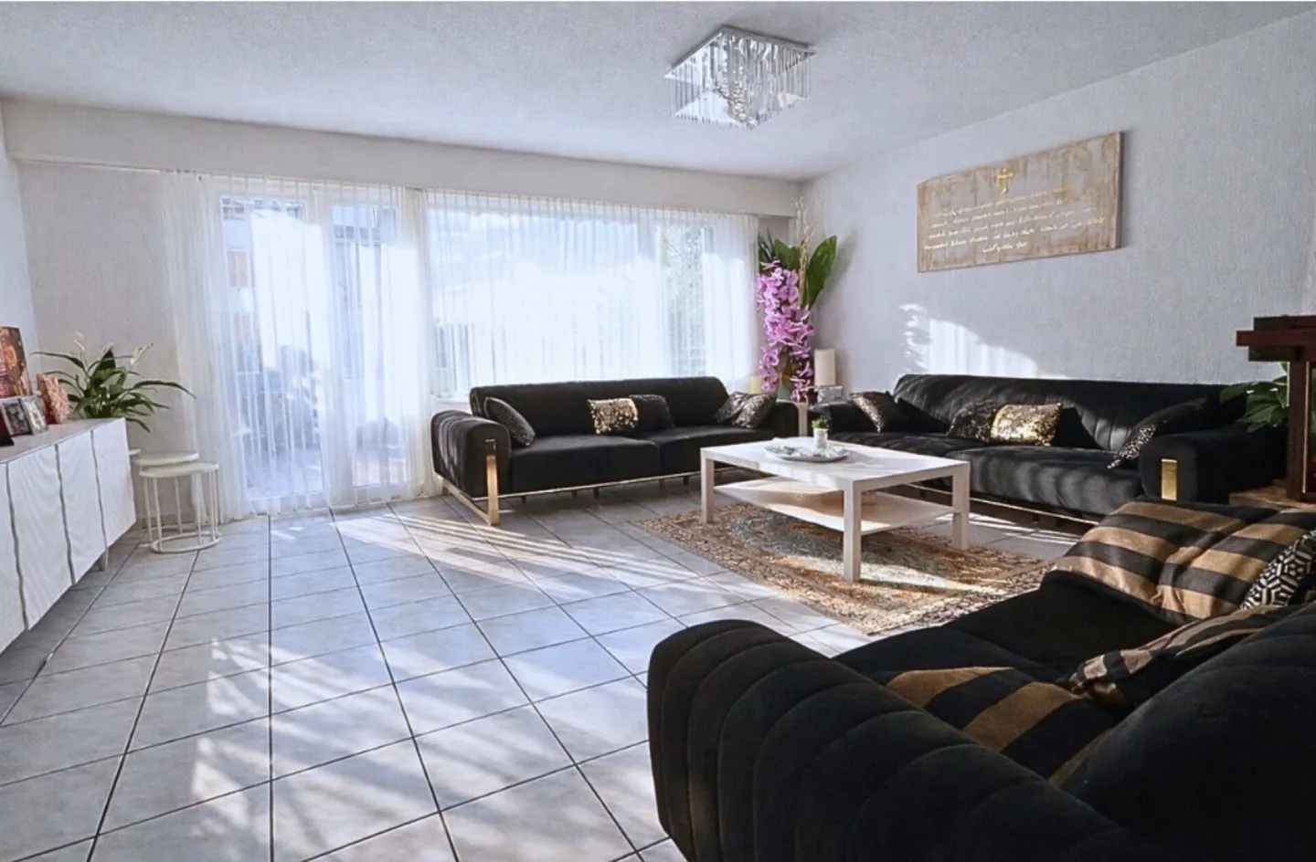 Your Sunny Family Paradise - Garden Oasis - Privacy - Close to the City, Where Wine Grows, Children Laugh, and Evenings are Golden. - Photo 5 of 12