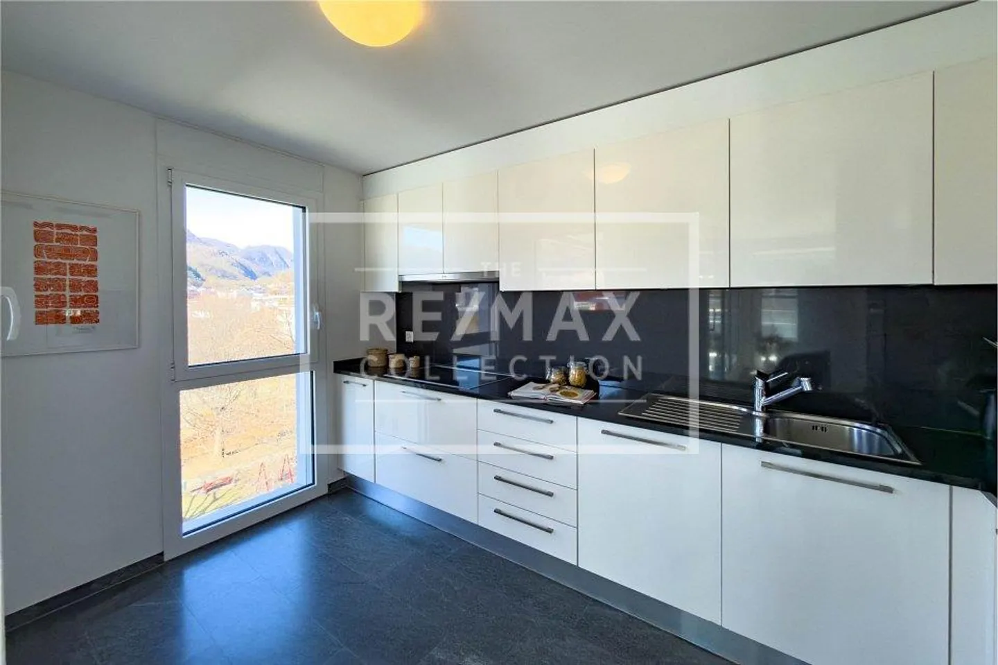 Duplex penthouse with 5 rooms - Photo 6 of 13