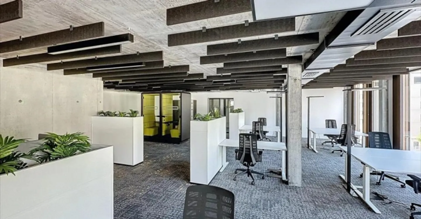 Office - Photo 2 of 9