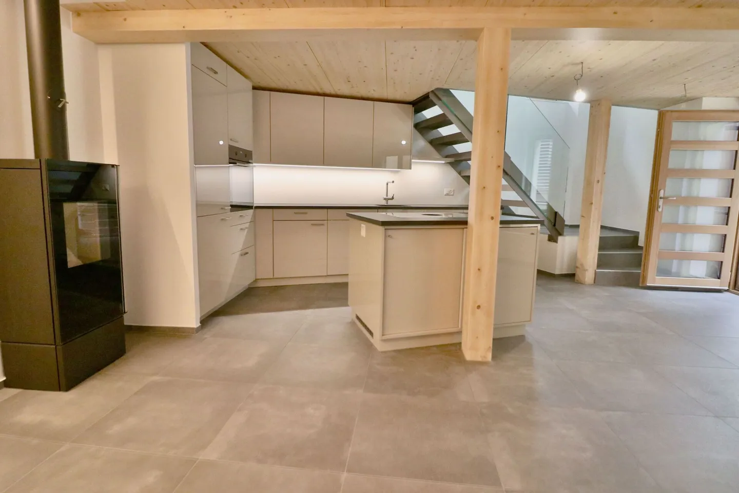 Propriété unique ! Charmante maison de ville avec 3,5 pièces, neuve, avec charme ! - Photo 4 sur 23