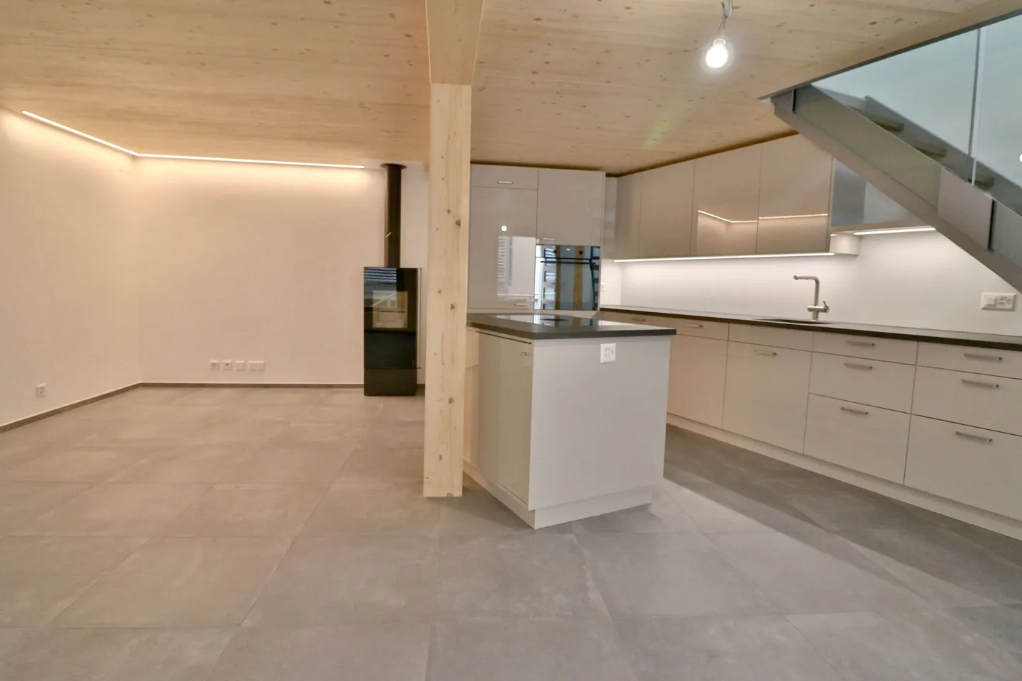 Propriété unique ! Charmante maison de ville avec 3,5 pièces, neuve, avec charme ! - Photo 8 sur 23