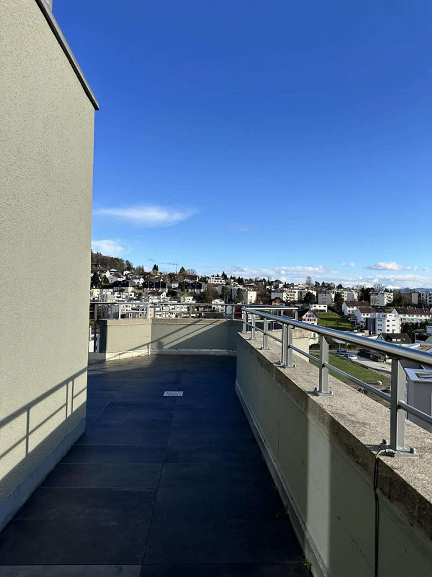 Appartamenti attici di 4,5 stanze con grande terrazza, ristrutturati con ascensore - Foto 35 di 59