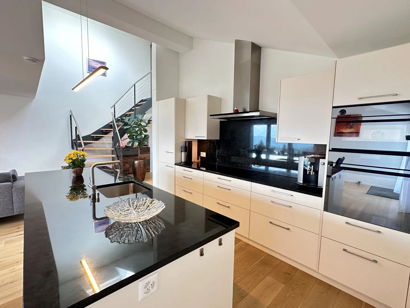 Appartement en attique avec vue panoramique sur les Alpes - Photo 3 sur 12