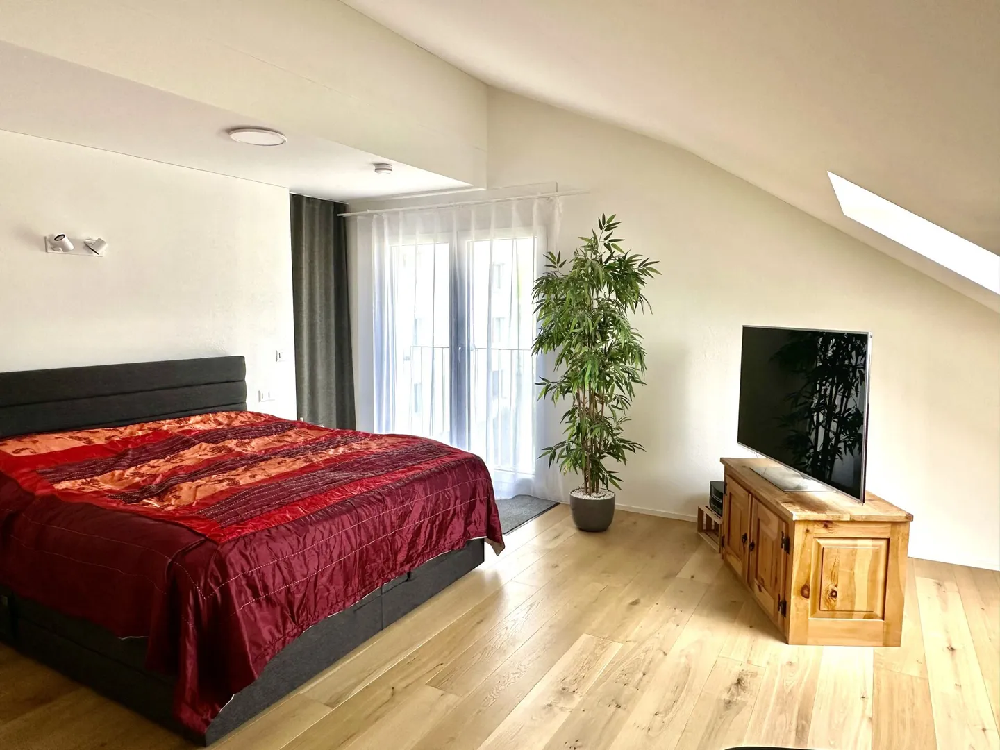 Appartement en attique avec vue panoramique sur les Alpes - Photo 4 sur 12