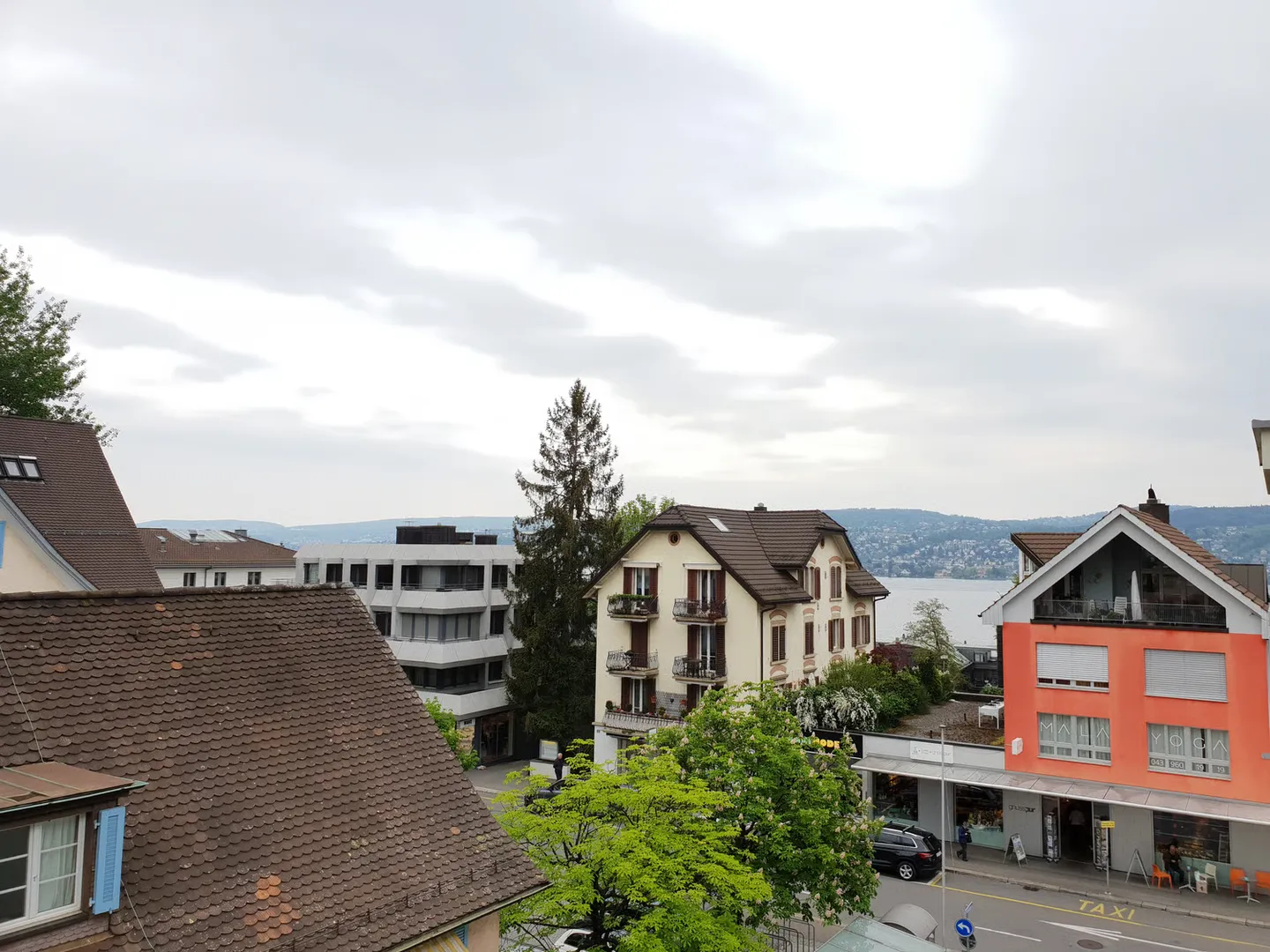 Leben im Dorfzentrum mit allen Annehmlickeiten und Balkon - Foto 7 von 9