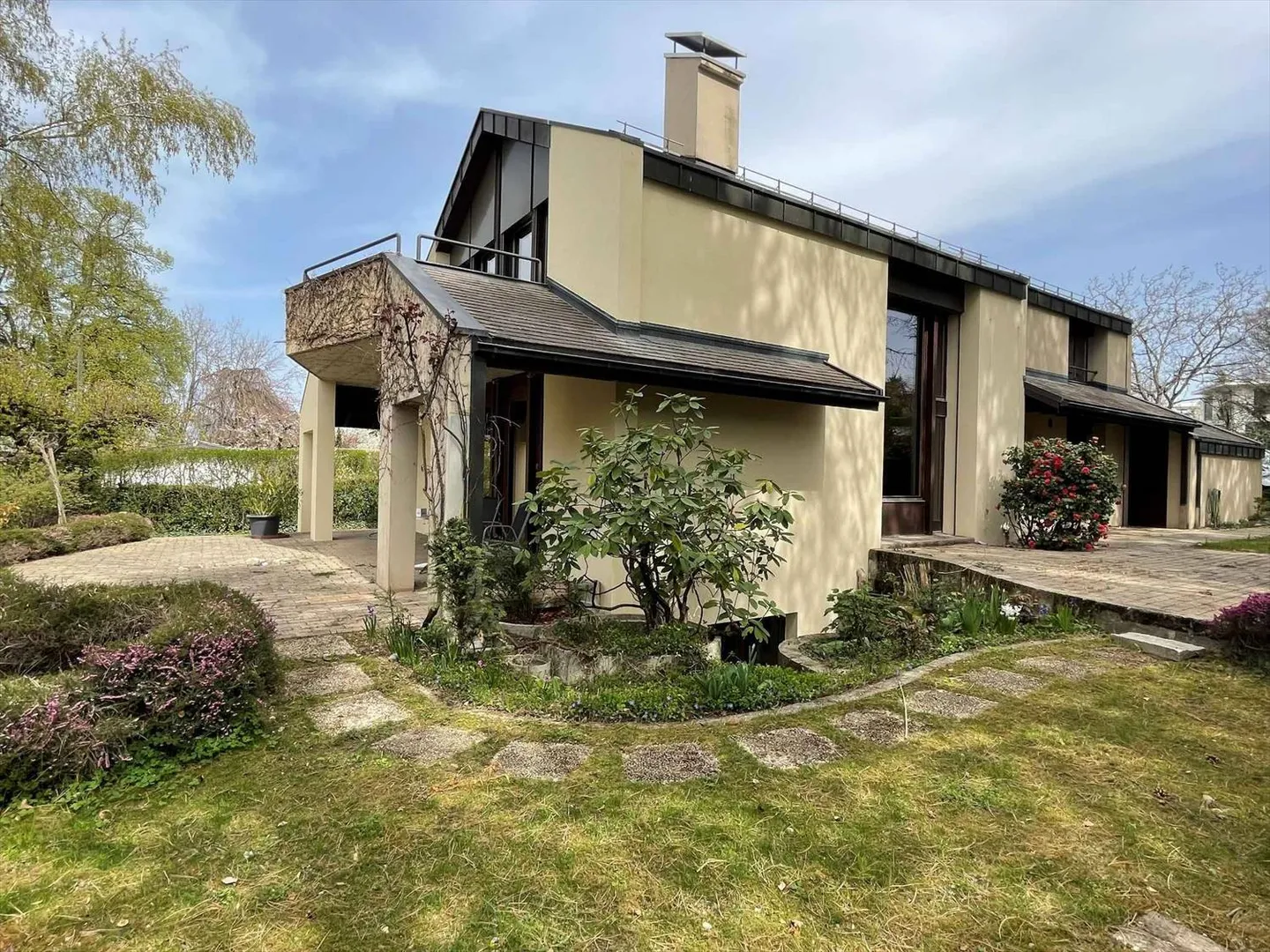 6-room Villa - Photo 2 of 13