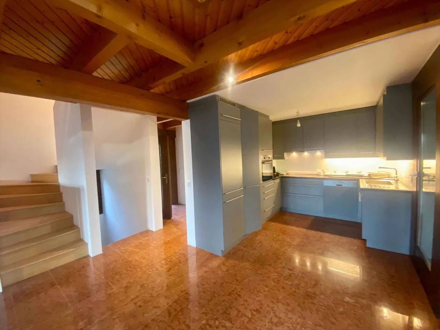 6-room Villa - Photo 3 of 13