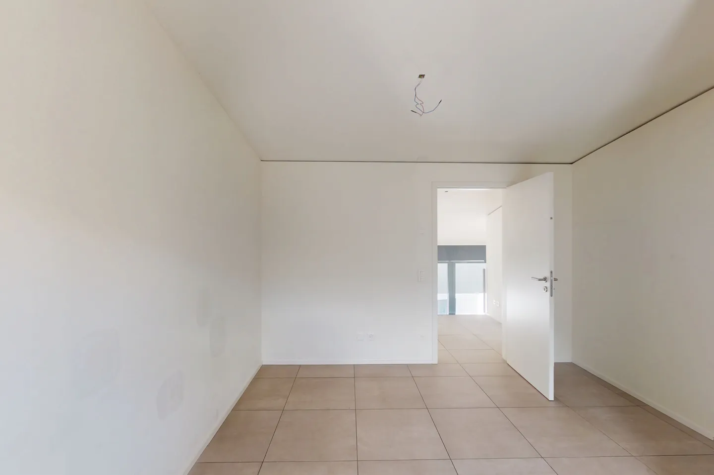 Duplex moderne avec 3,5 pièces et vue sur le château avec super promotion - Photo 8 sur 10