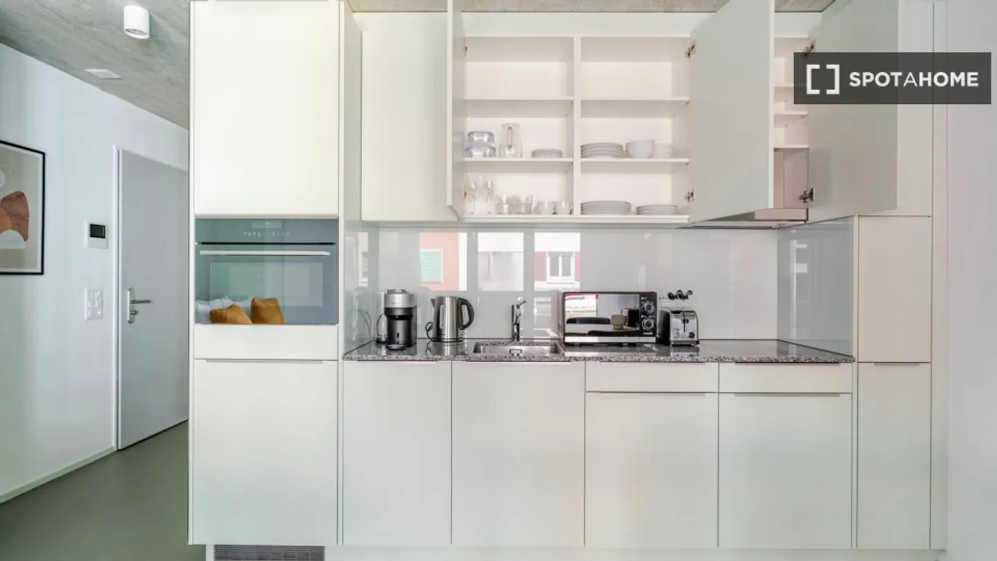 Studio for rent - Photo 4 of 12