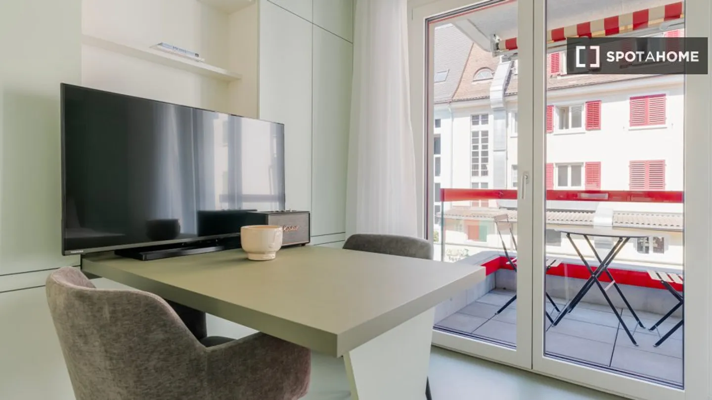 Studio for rent - Photo 5 of 12