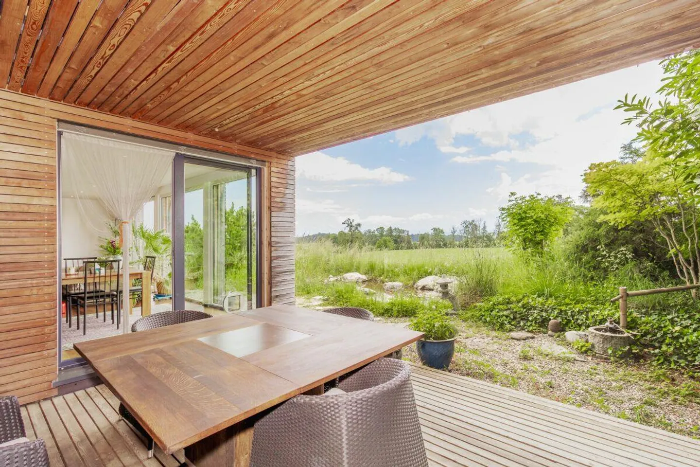Maison d'architecte de caractère 4.5 pièces - Architecture en bois moderne - Photo 8 sur 15