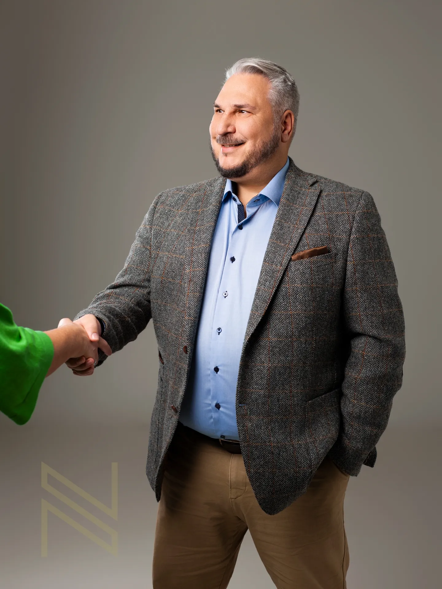 Vie exclusive pour les jeunes amateurs de luxe ? TOUT AUTRE QUE 08/15 - Photo 11 sur 13