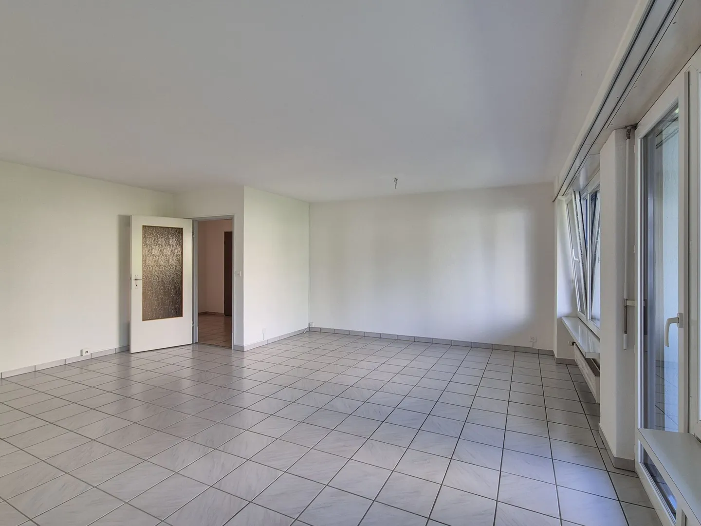 Sorprendentemente generoso - 150m2 di spazio abitativo! - Foto 3 di 11