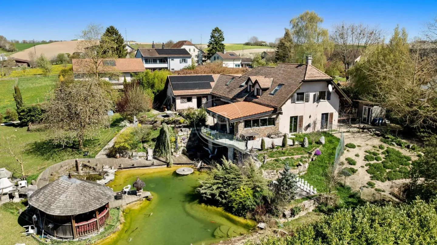6,5 Zimmer Haus - Foto 2 von 13