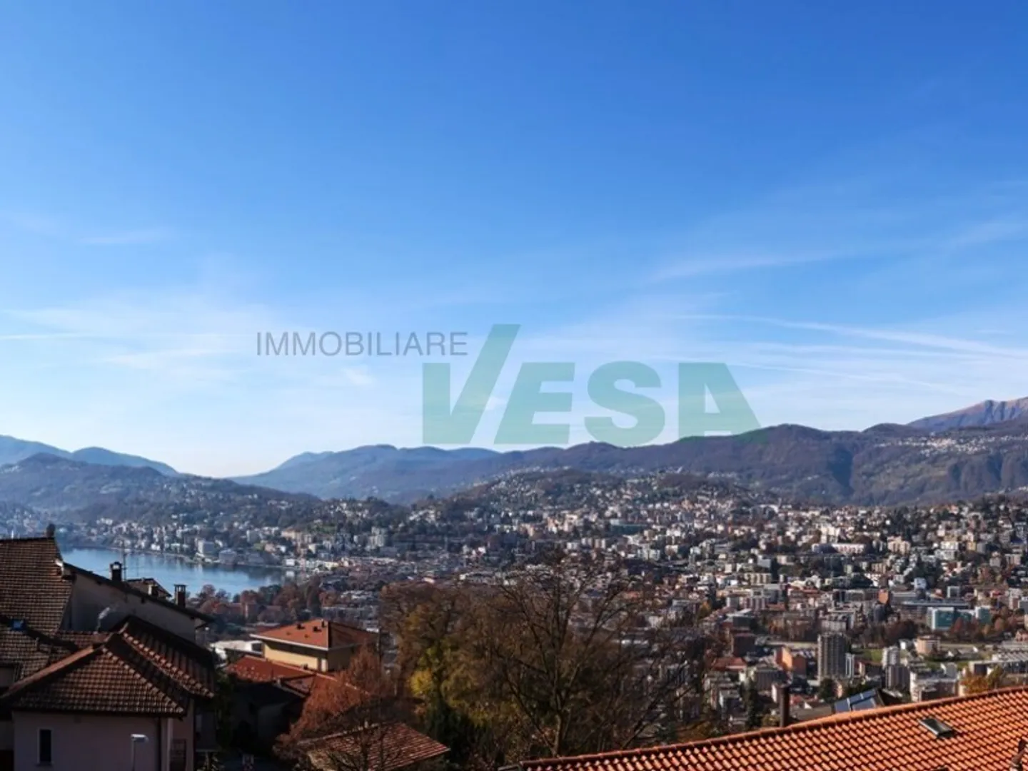 Moderna villa nuova con spettacolare vista panoramica e piscina - Foto 1 di 9