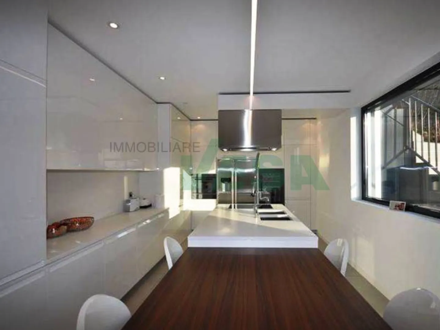 Moderna villa nuova con spettacolare vista panoramica e piscina - Foto 4 di 9