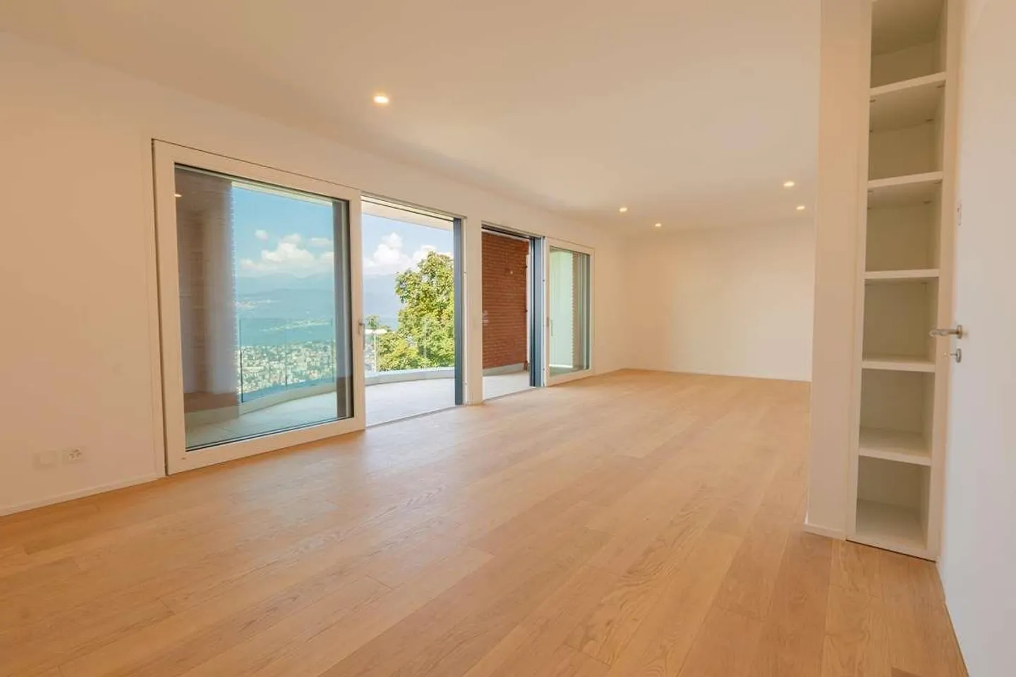 Lugano: nuova casa panoramica con vista lago - Foto 7 di 12