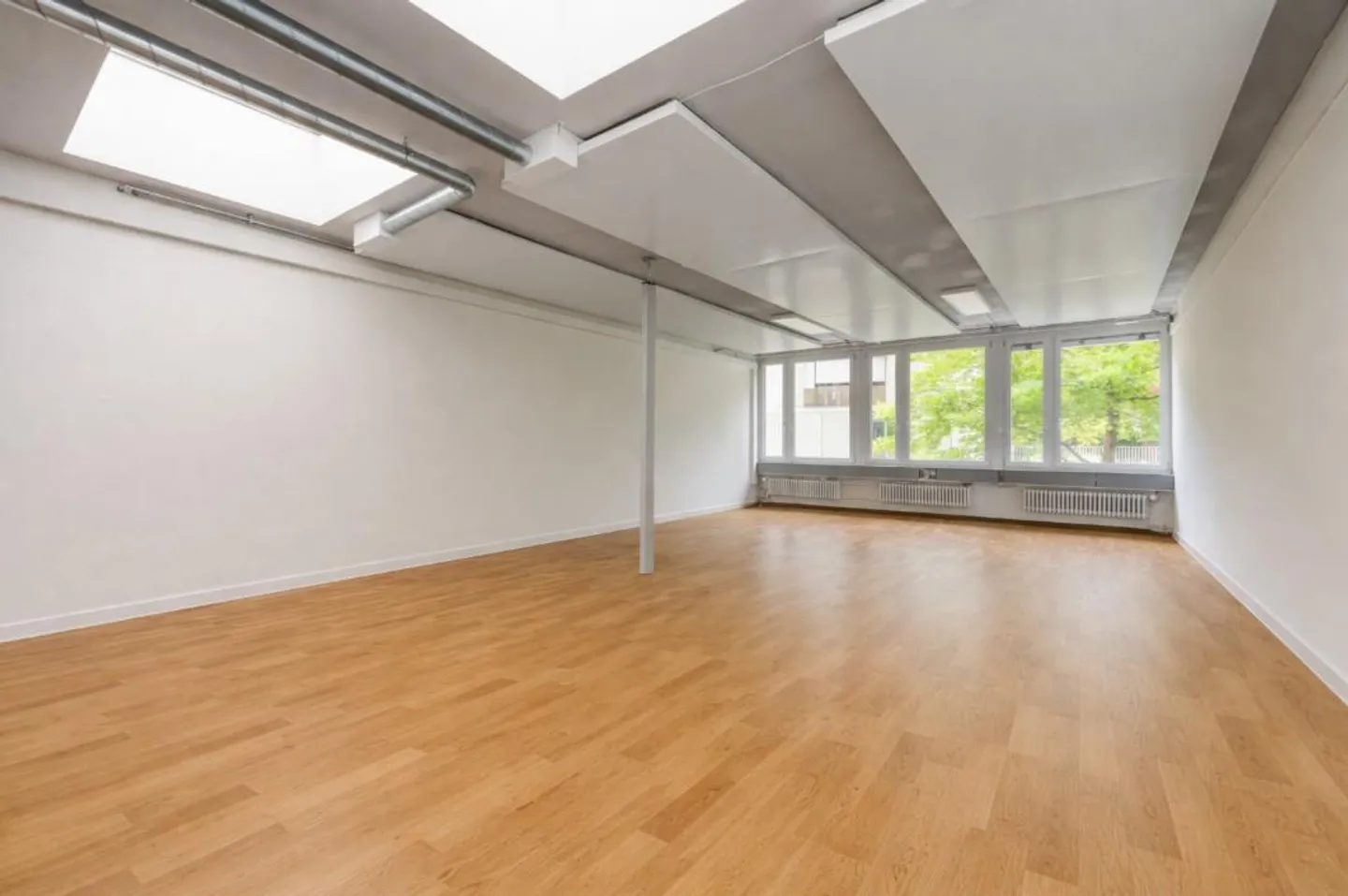 Attractive office space for rent in prime location in Baden - Photo 1 of 6