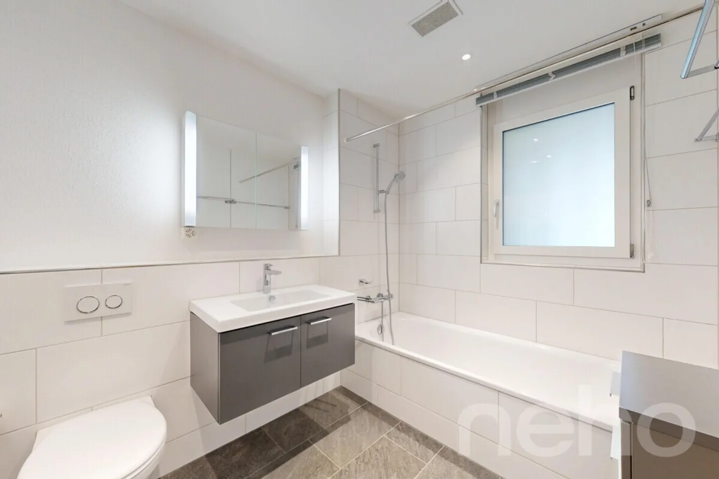 Well-maintained 2.5-room apartment with covered balcony in a quiet location - Photo 7 of 12