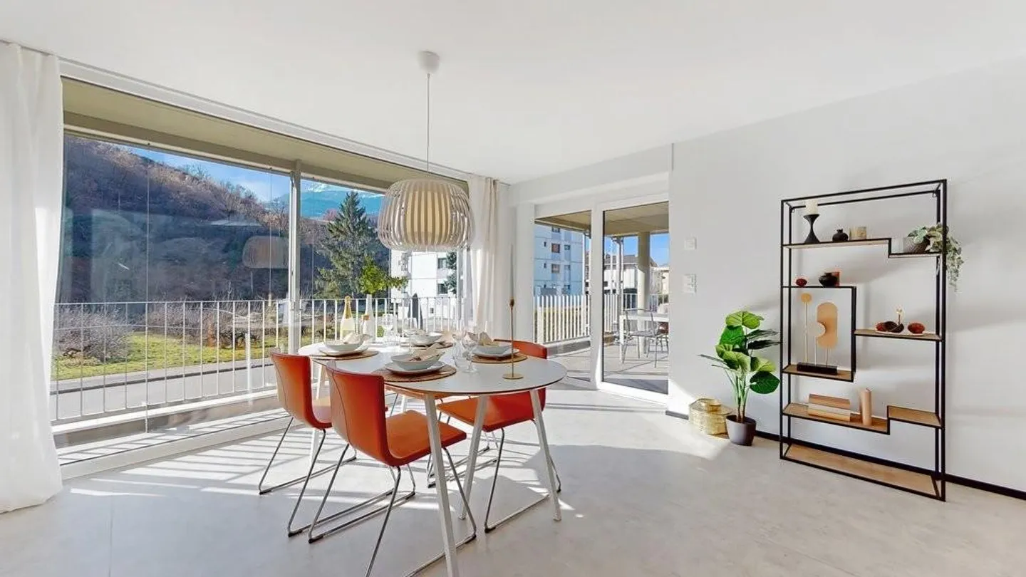Appartement Charmant avec Terrasse - Photo 3 sur 9