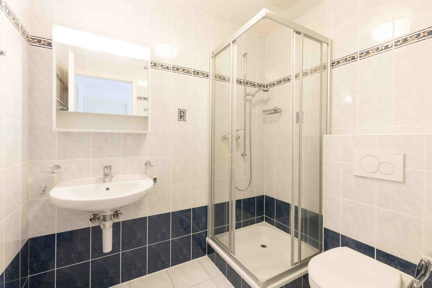 CHAVORNAY - Belle maison de ville de 5,5 pièces avec garage - Photo 9 sur 11