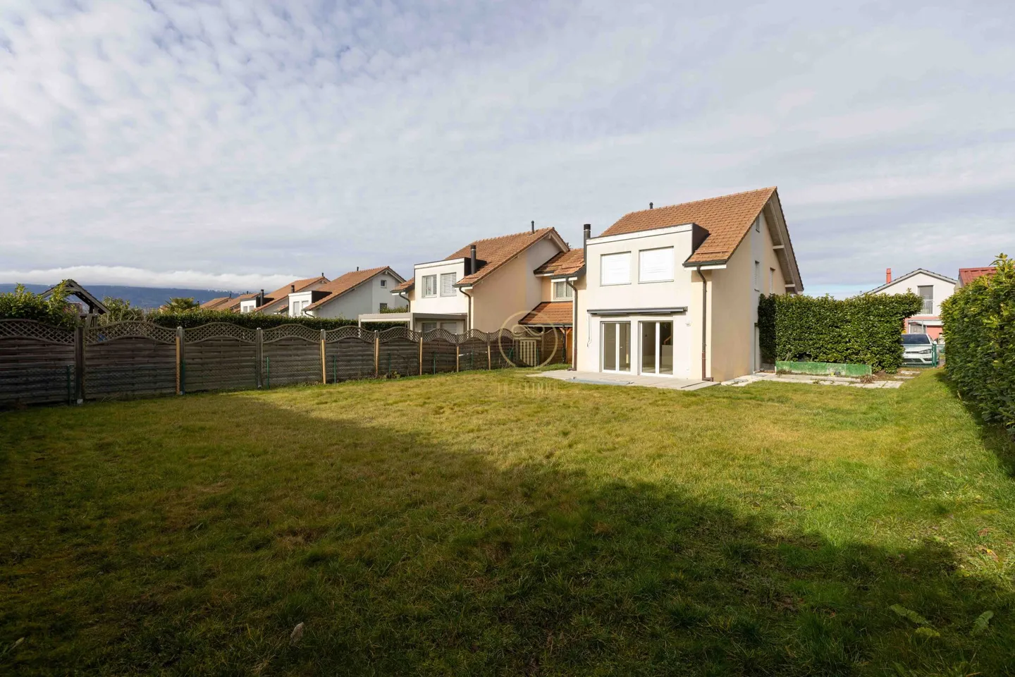 CHAVORNAY - Belle maison de ville de 5,5 pièces avec garage - Photo 11 sur 11