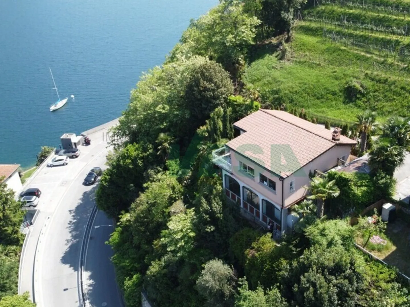 Bellissimo terreno con una spettacolare vista sulla baia di Lugano - Foto 4 di 5