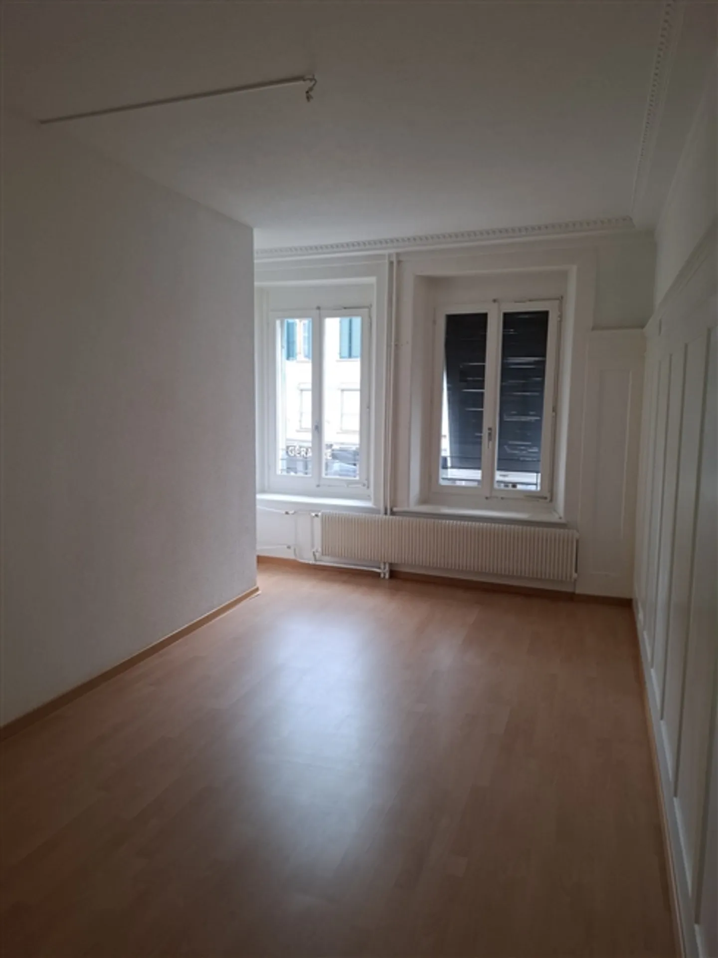 Bel appartement rénové de 4 pièces à louer - Photo 4 sur 11