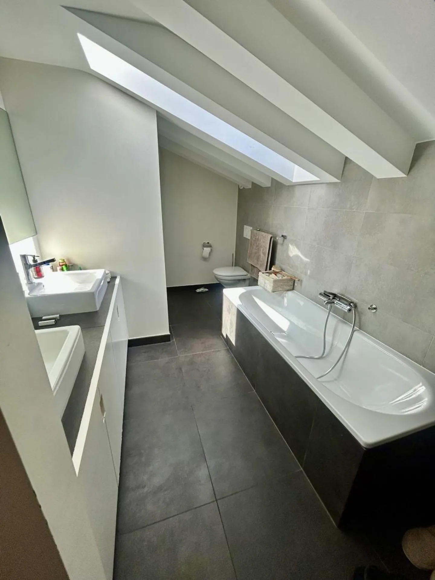 Appartement spacieux à Plainpalais - Photo 7 sur 8