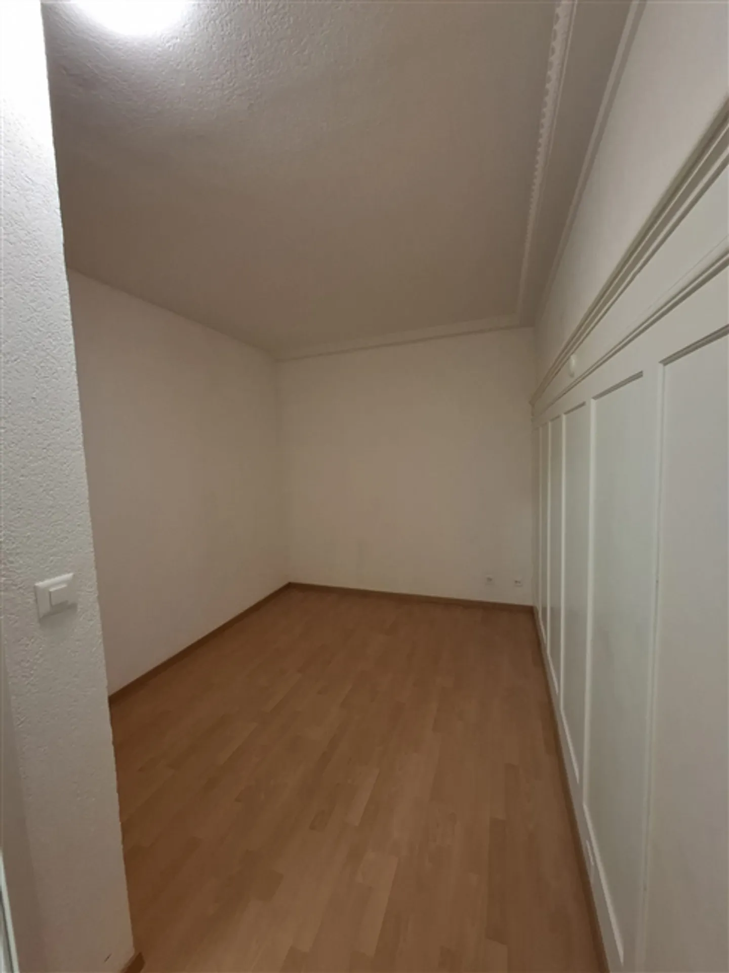 Bel appartement rénové de 4 pièces à louer - Photo 8 sur 11