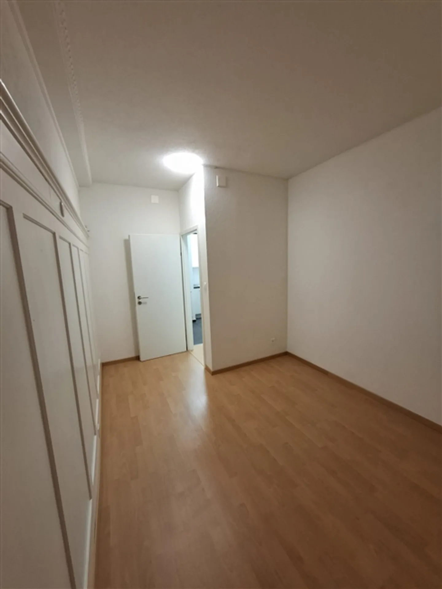 Bel appartement rénové de 4 pièces à louer - Photo 11 sur 11