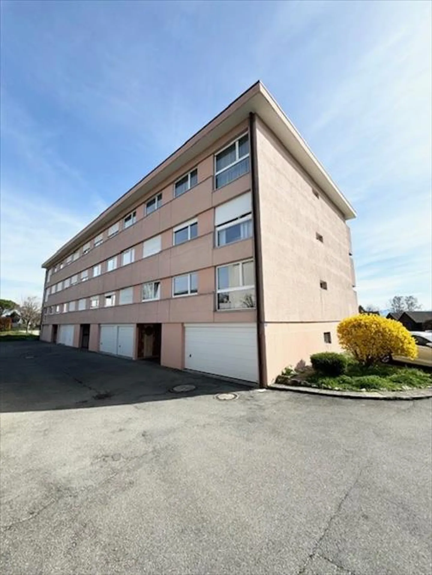 Appartamento luminoso di 3,5 locali al 3° piano - Foto 1 di 10