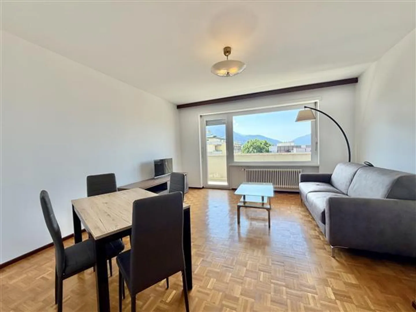 Lugano: Möblierte Wohnung 2.5 Zimmer - Foto 1 von 9