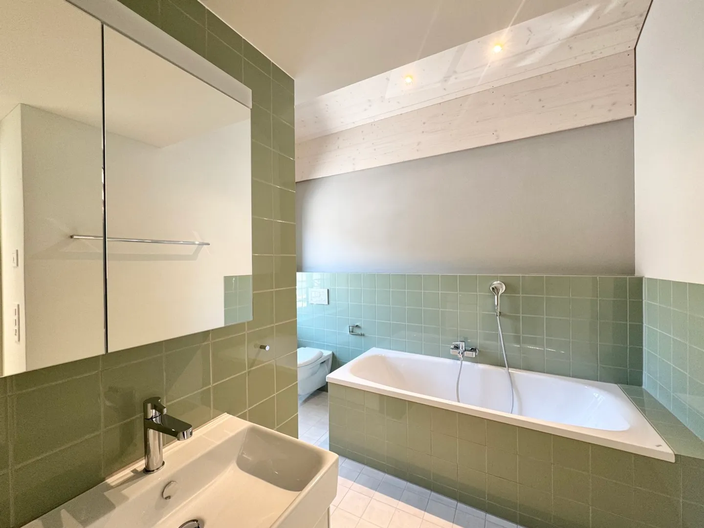 Modern 5.5 Room House in a Quiet Location, Top Finish - Photo 9 of 12