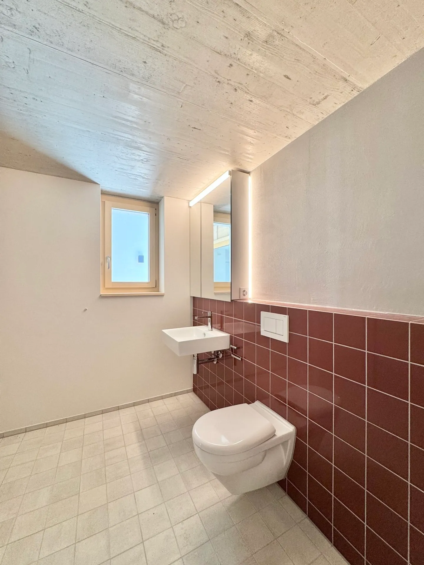 Modern 5.5 Room House in a Quiet Location, Top Finish - Photo 10 of 12