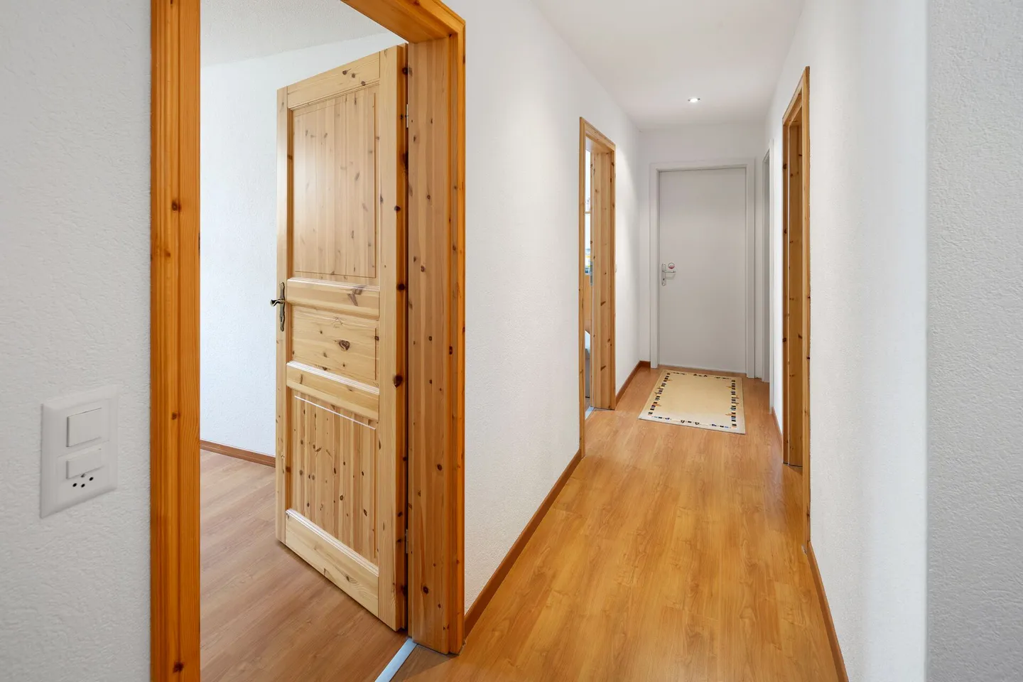 Casa unifamiliare di 7½ stanze - Foto 3 di 30