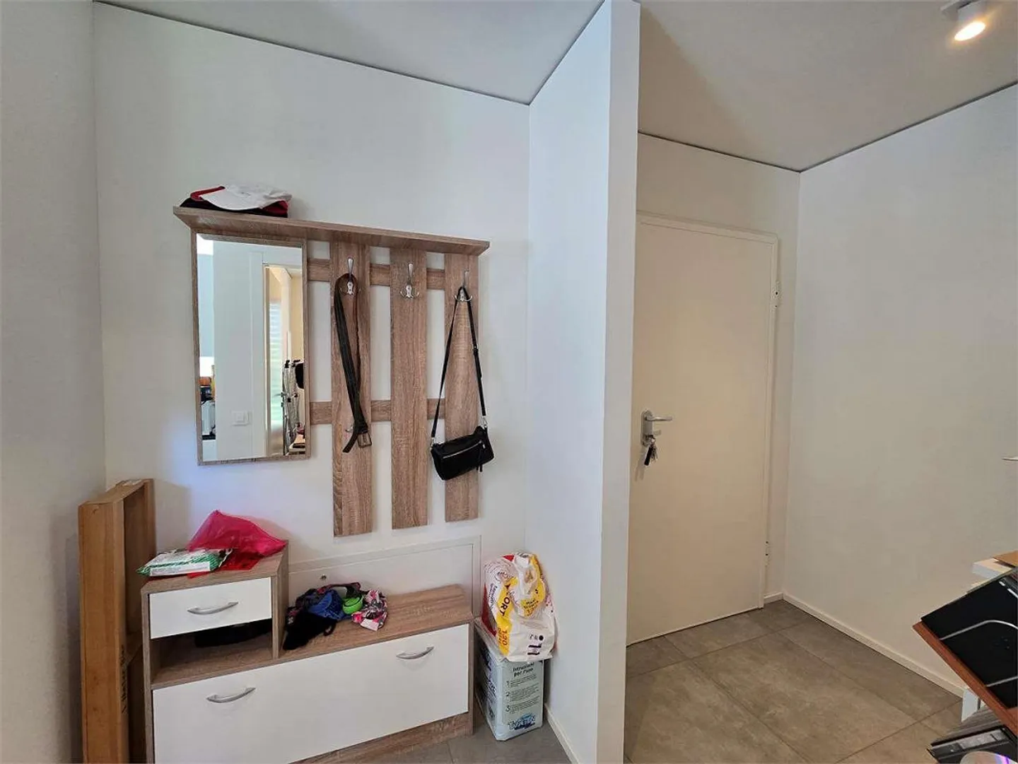 New 2.5 rooms with large terrace, private laundry and parking - Photo 8 of 13