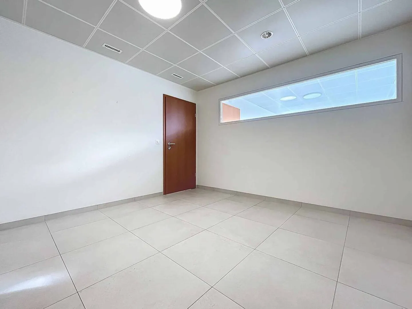 Spazio Commerciale a Villeneuve - Foto 8 di 13