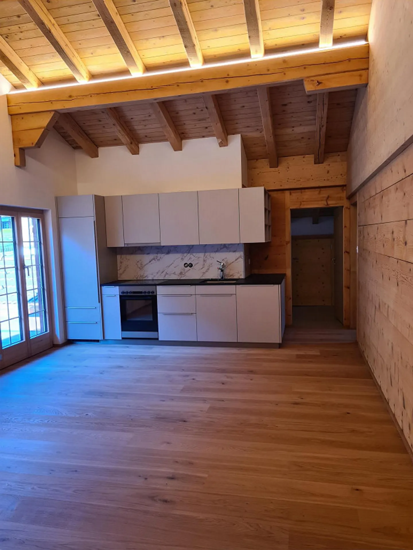 Appartement 4.5 pièces au centre - Photo 1 sur 6