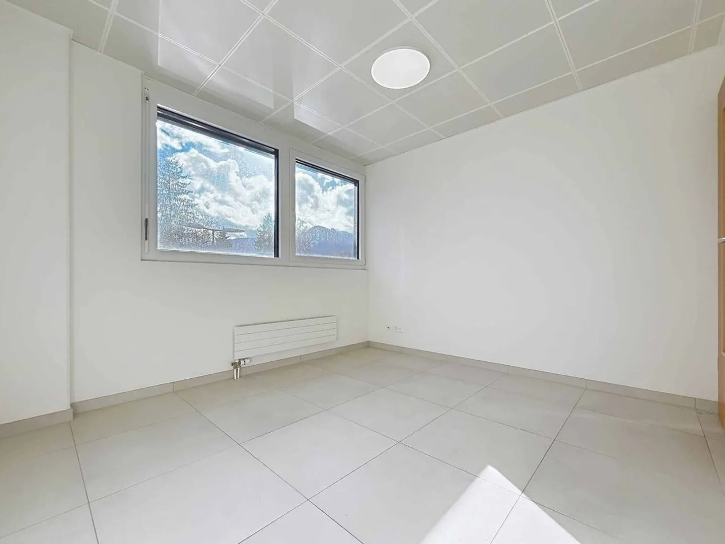 Spazio Commerciale a Villeneuve - Foto 12 di 13