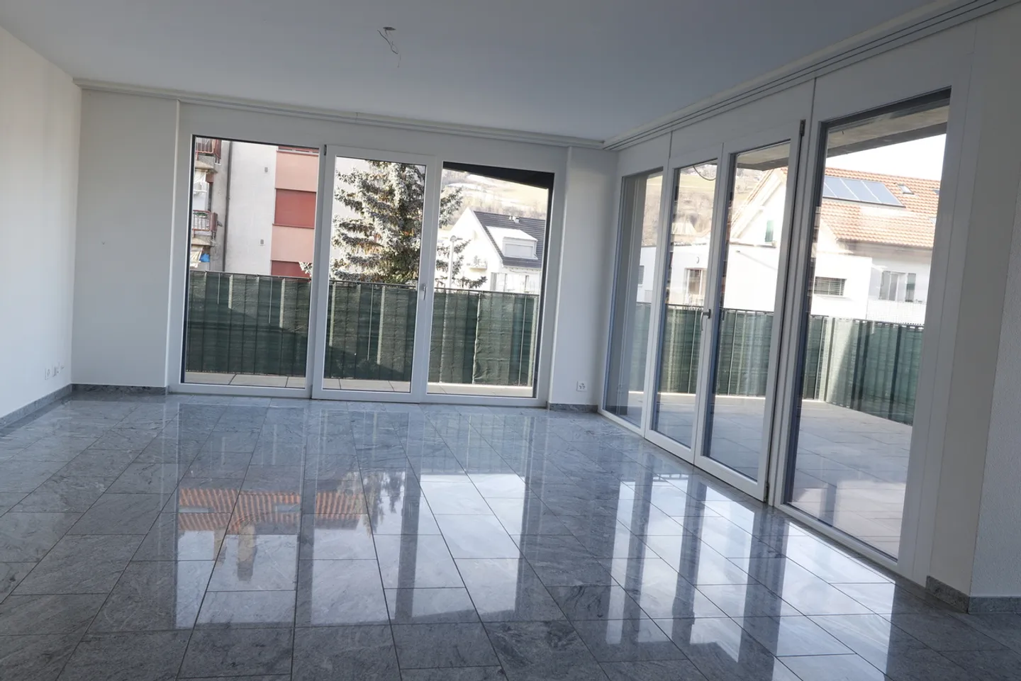 Appartement moderne spacieux de 4,5 pièces à louer au cœur de Moudon - Photo 2 sur 9